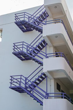 Harici yangın kaçış merdiveni