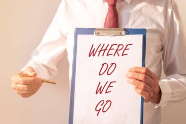 - Nereye gideceğiz? Hayatın ve işin geleceği ile ilgili bir soru. İnsan dünyasının öngörüsü.