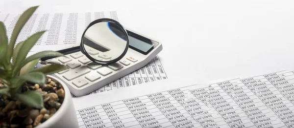Business Financial Analysis Research Concept Calculating Income Profit Table Full — Stock Photo, Image