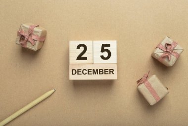 El işi ekosisteminde 25 Aralık tarihi. Eko Noel konsepti.