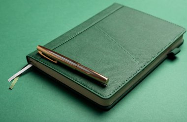 Yeşil defter ve özgeçmiş. Planlama konsepti.