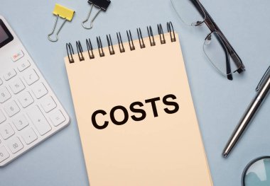 Kelimelere, yazıtlara mal oluyor. İş ve para kavramı.