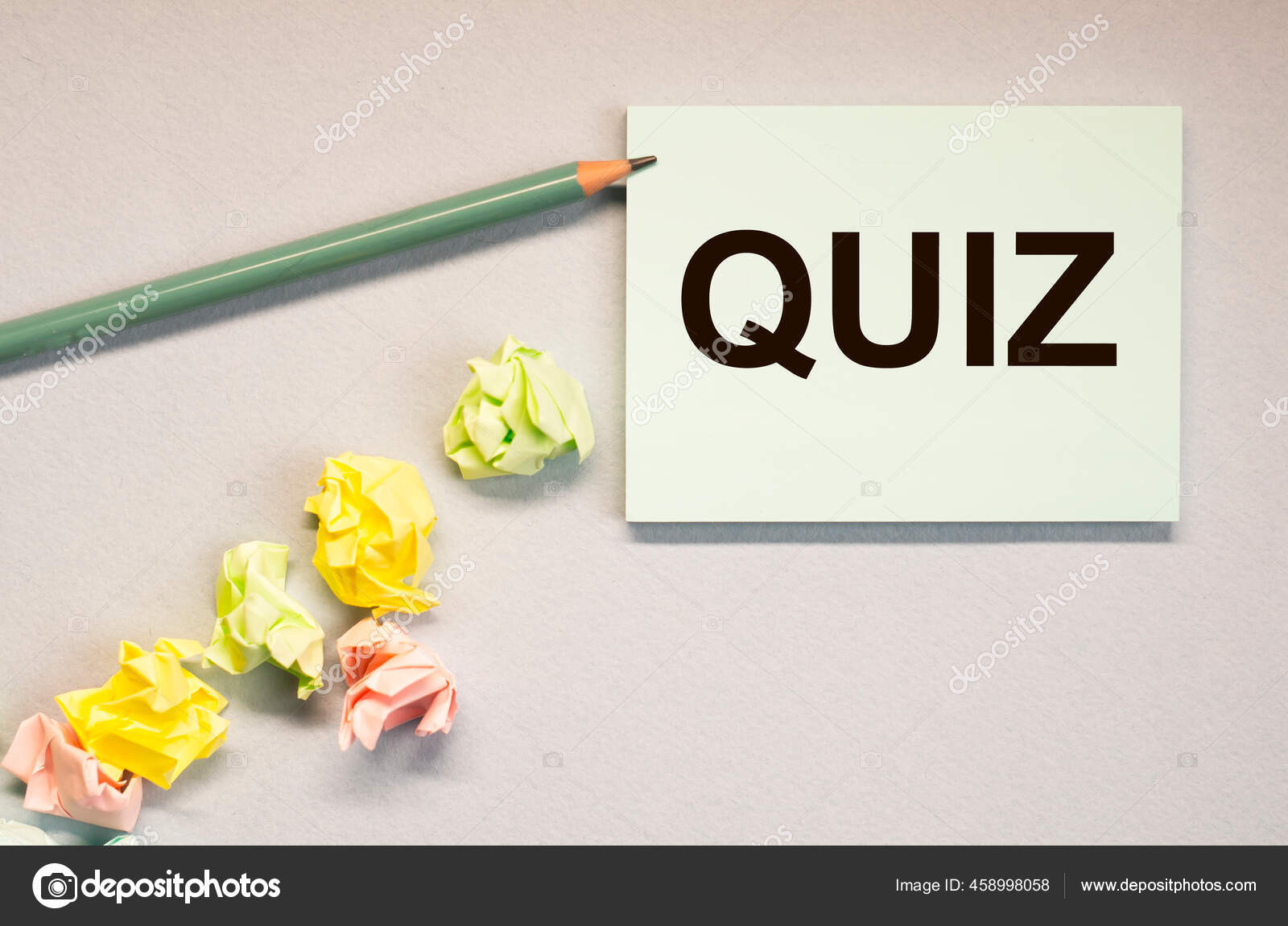Quiz Palavra Quizz Inscrição Jogo Divertido Com Perguntas fotos, imagens de  © val.suprunovich #458998328