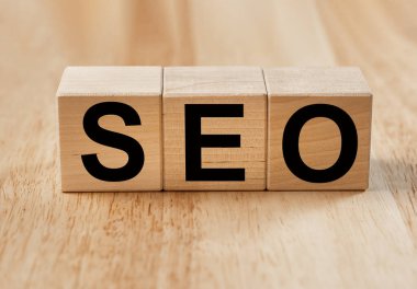 SEO sözcük kısaltması, arama motoru optimizasyonu kavramı.