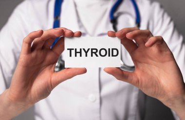 Tiroid kelime, doktor ellerindeki yazıt kapat