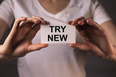 Yeni metin, kağıt üzerinde mesaj deneyin. Öğrenme ve iş dünyasındaki motivasyon