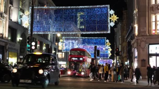 Лондон Велика Британія Листопада 2020 Оксфорд Стріт Різдвяними Покупцями Червоні — стокове відео