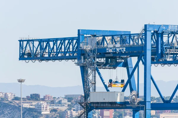 Bağlantı noktası kanal Vinçler