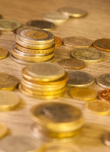 Eski yığılmış paralar