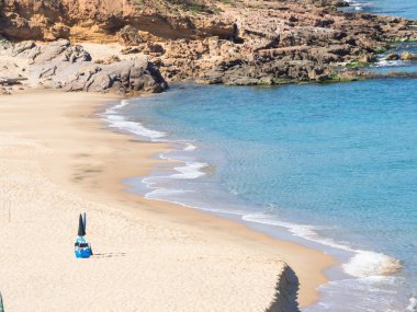 Sardunya yalnız beach