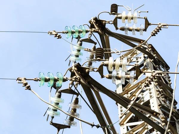 Özellikle de bir pilon