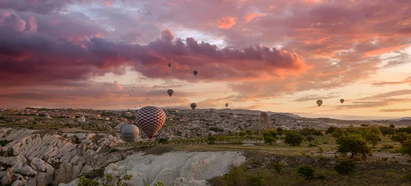 Hot Air Balloons Flying Tour Mountains Landscape Spring Sunrice Cappadocia — Stock Photo, Image