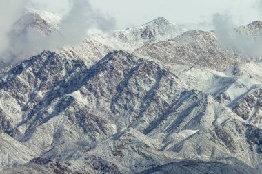 Kar Dağı, Qinghai Eyaleti, Çin