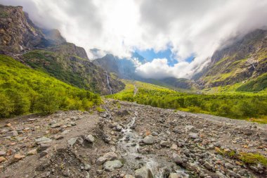 Kuzey Osetya - Kafkasya Dağları Yayları, Rusya