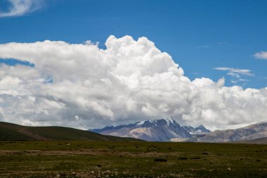 Çin 'deki Tibet Platosu' nun doğal manzarası