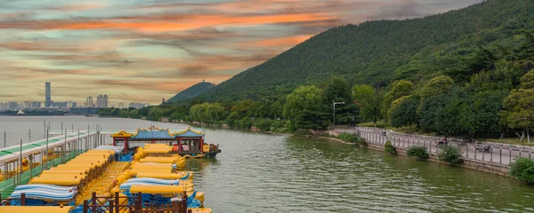 Xuzhou, Jiangsu Eyaleti, Yunlong Gölü manzaralı bölgesi, doğal güzellik..