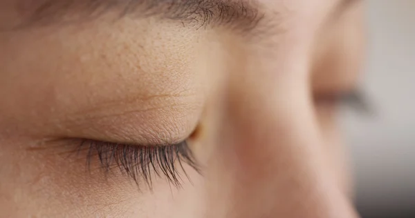 Çinli kadının gözleri closeup — Stok fotoğraf