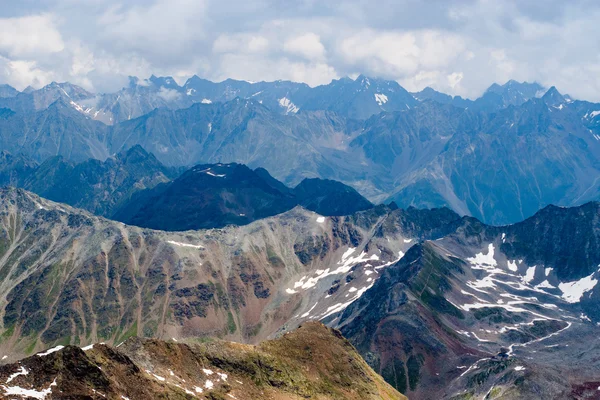 Alplerdeki Oetztal bölge