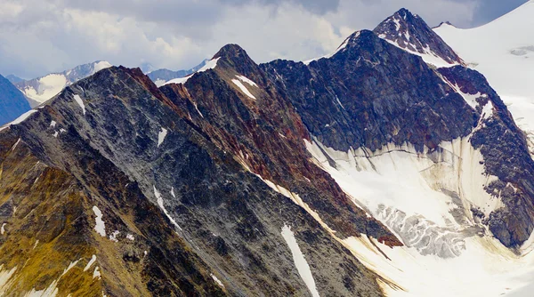 Alplerdeki Oetztal bölge