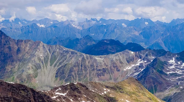 Alplerdeki Oetztal bölge