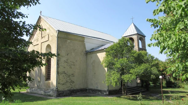 Edifício Igreja Ortodoxa Com Uma Cruz Cristã Igreja Ortodoxa Georgiana — Fotografia de Stock