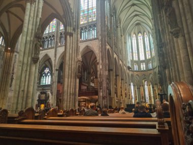 Çek Cumhuriyeti, Prag - 30 Eylül 2017: Çek Cumhuriyeti Prag Kalesi 'ndeki St. Vitus Katedrali' nin İçi