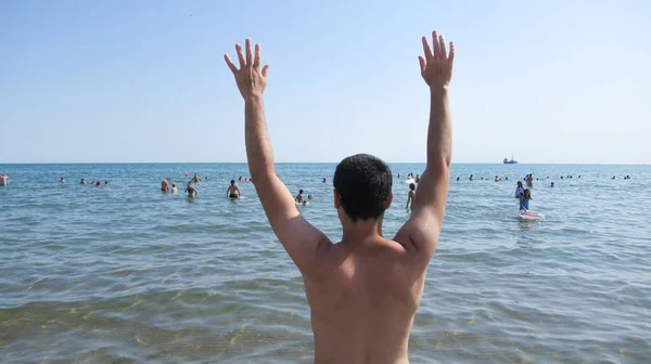 Baku Azerbaijan July 2020 Young White Caucasian Man Waving Sea — Stock Photo, Image