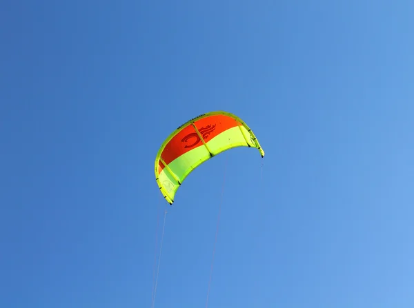 Parachute in the sky — Stock Photo, Image