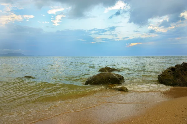 Beautiful seascape  with rocks — Stock Photo, Image