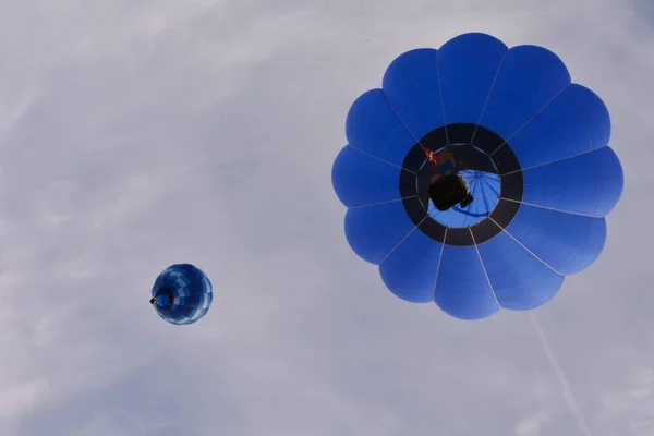 Beautiful Hot Air Balloons Fly Blue Sky — Stock Photo, Image