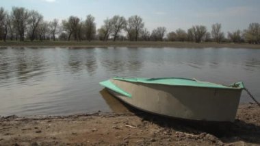 Riverside adlı tekne