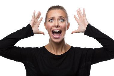 Beyaz arka plan üzerinde vurguladı kadın portresi