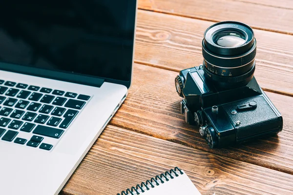 Espacio de trabajo para fotógrafo — Foto de Stock