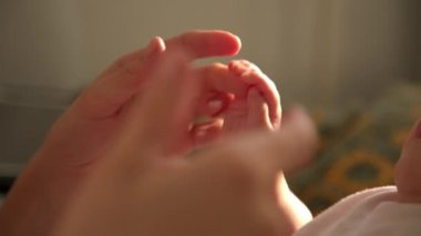 Annem ve onun yeni doğan bebek