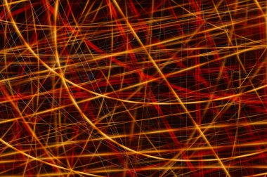 Parlak flama - siyah arkaplan üzerindeki neon parlak çizgiler.