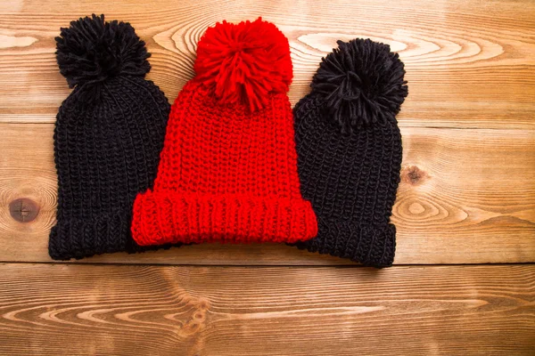Cappelli invernali con nappa — Foto Stock