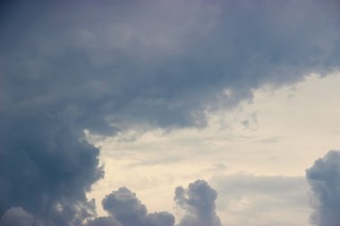 Gökyüzü ve bulutlar arka plan 