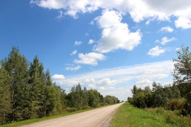 Bozkır yol boyunca geniş alanlar