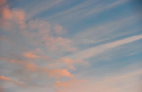 Coucher de soleil Ciel et nuages Image En Vente