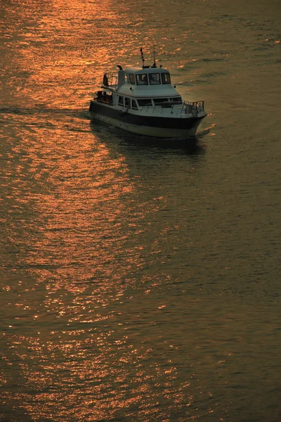 Feribot, gün batımı tekne