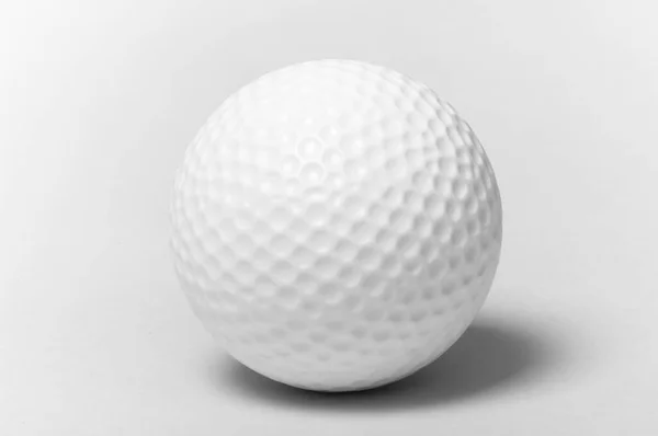 Λευκή Πλαστική Σφαίρα Την Υφή Μπάλας Του Γκολφ — Φωτογραφία Αρχείου