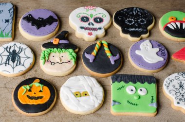 Cadılar Bayramı ev yapımı kurabiye 