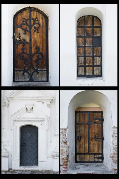 Чотири стародавніх двері — стокове фото
