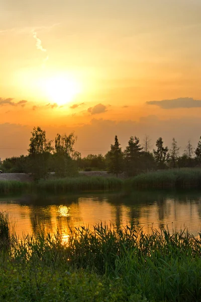 Landscape Colorful Sunset Lake Sunset Reflected Water — Stock Photo, Image