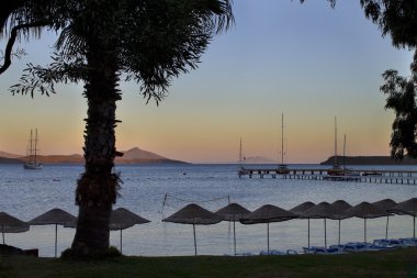 akşam beach