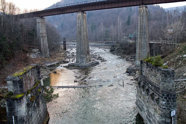 Bridge across  river Prut — Stock Photo, Image