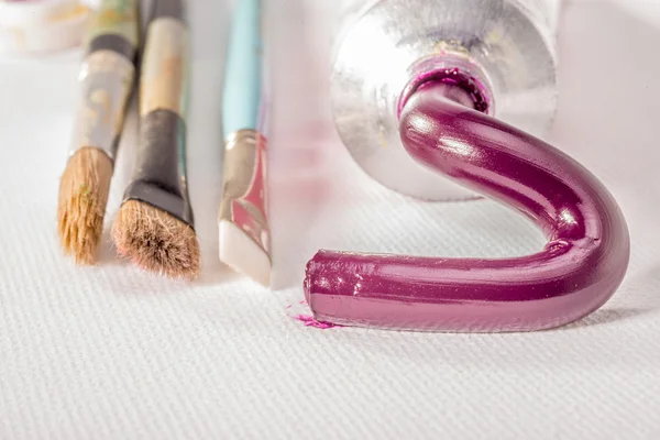 Magenta Oil Paint from Tube — Stock Photo, Image