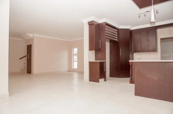 Keuken van nieuw te bouwen huis — Stockfoto