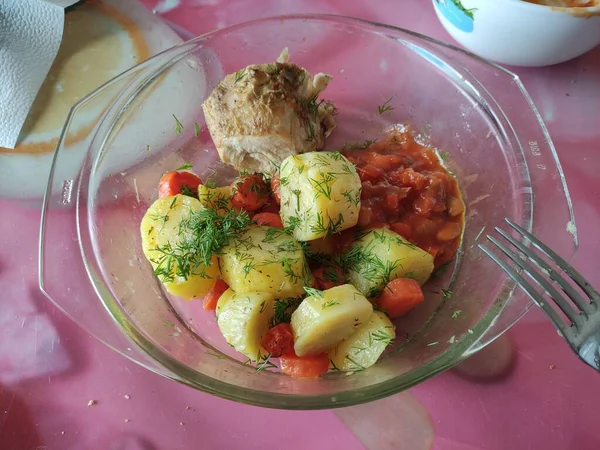 Fırında Patates Sebze Tavuklu Fileto — Stok fotoğraf