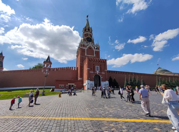 Crowds Tourists Kremlin Summer — Stock Photo, Image